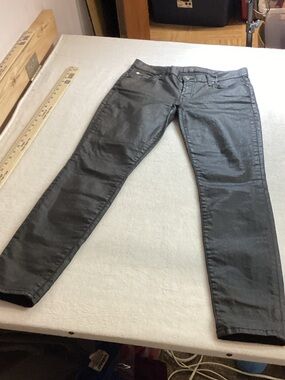 7 For All Mankind Skinny Jeans in Black